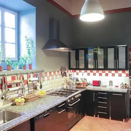 Semesterbostad Chateau D'agel