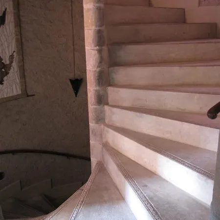 Semesterbostad Chateau D'agel