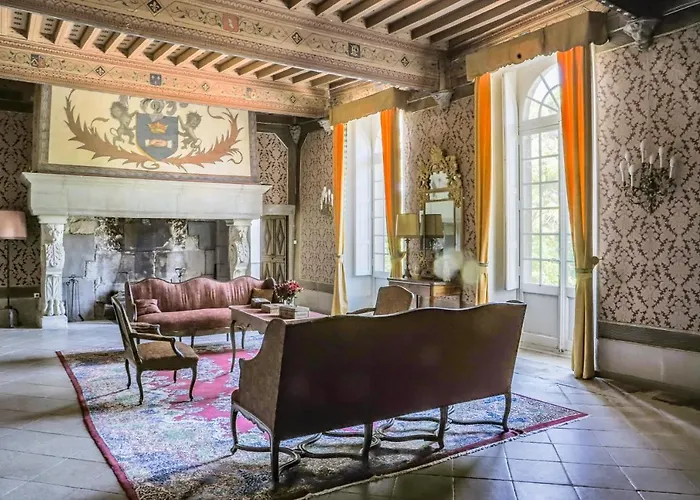 Chateau D'agel بيت للعطل *