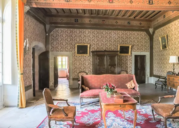 بيت للعطل Chateau D'agel Agel