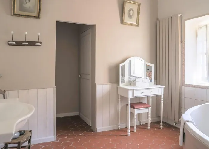 Chateau D'agel * Agel